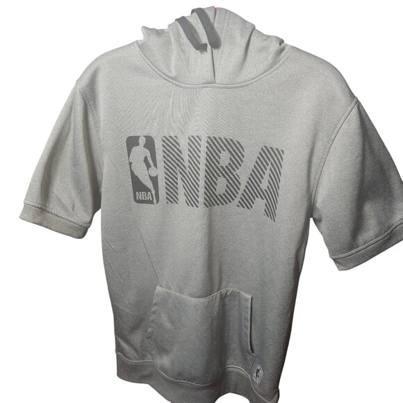 NBA Gray Short-Sleeve Hoodie Sweatshirt With Front Pocket For Men - Picture 1 of 8